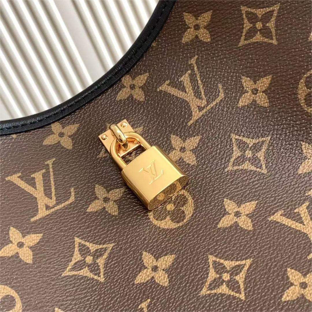 LV- The Drop GM Cattle leather handbag