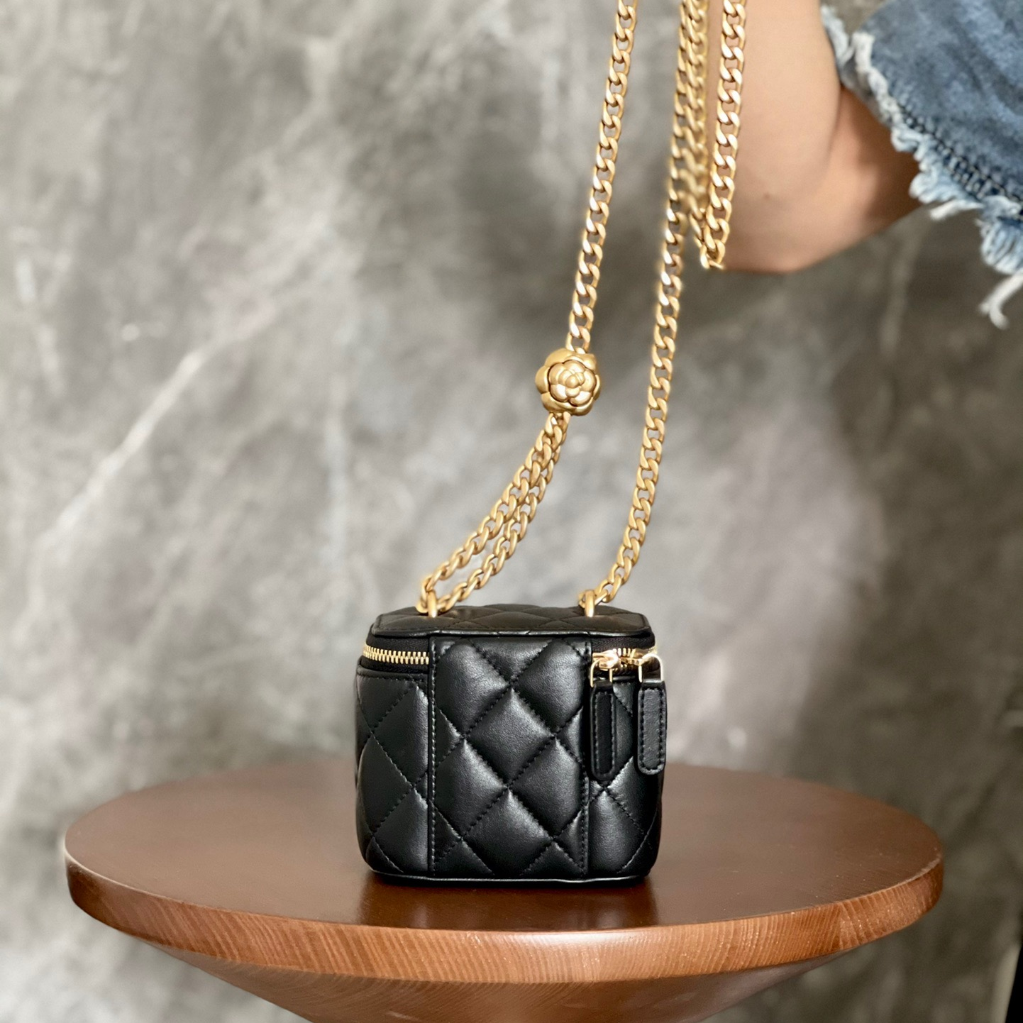 Chanel-Camellia sheepskin bag