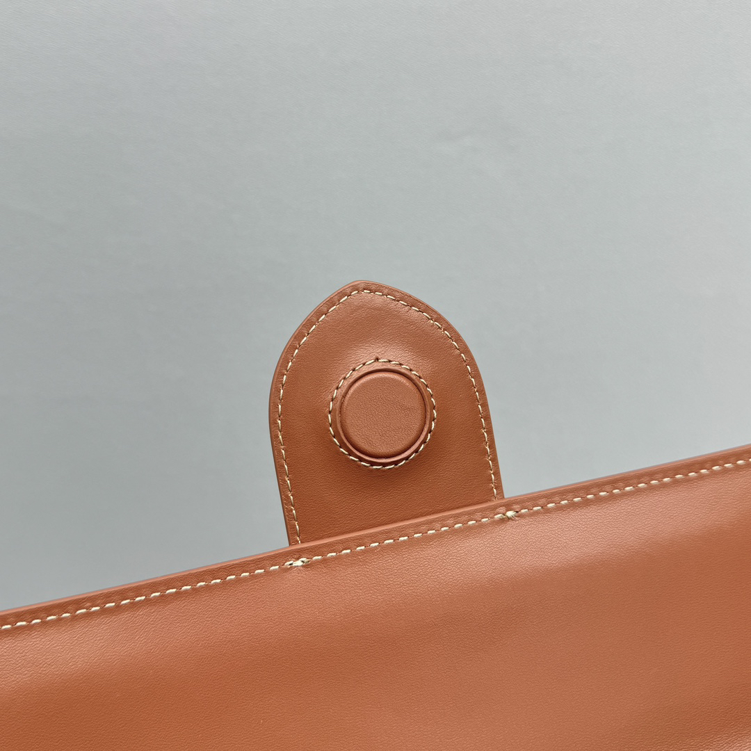 Jacquemus-Bamnino's new crossbody bag Light Brown