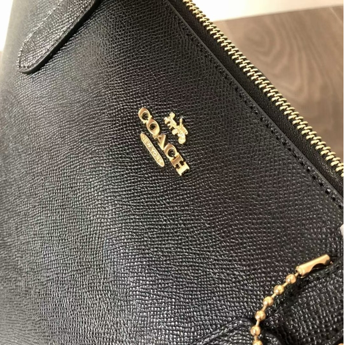 Coach-Full Leather Zipper Tote Bag