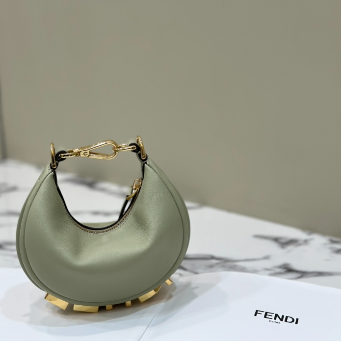 FENDI-Crescent Armpit Bag