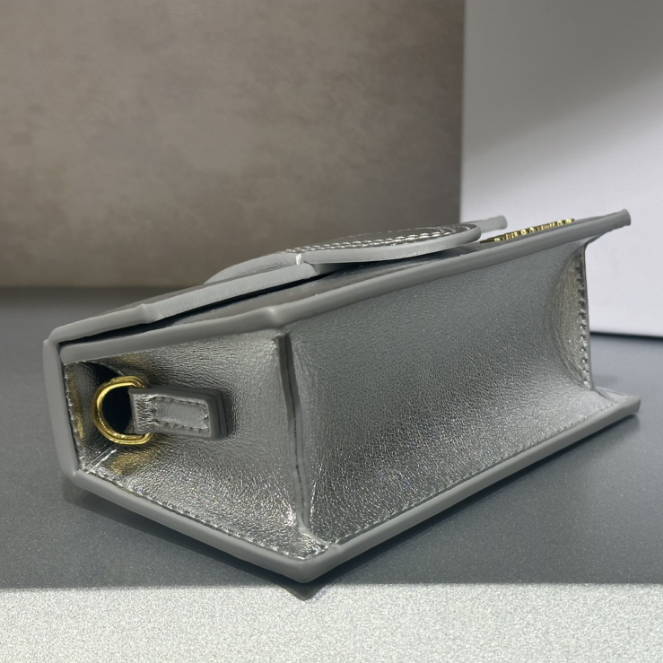 Jacquemus-Silver Flap Bag
