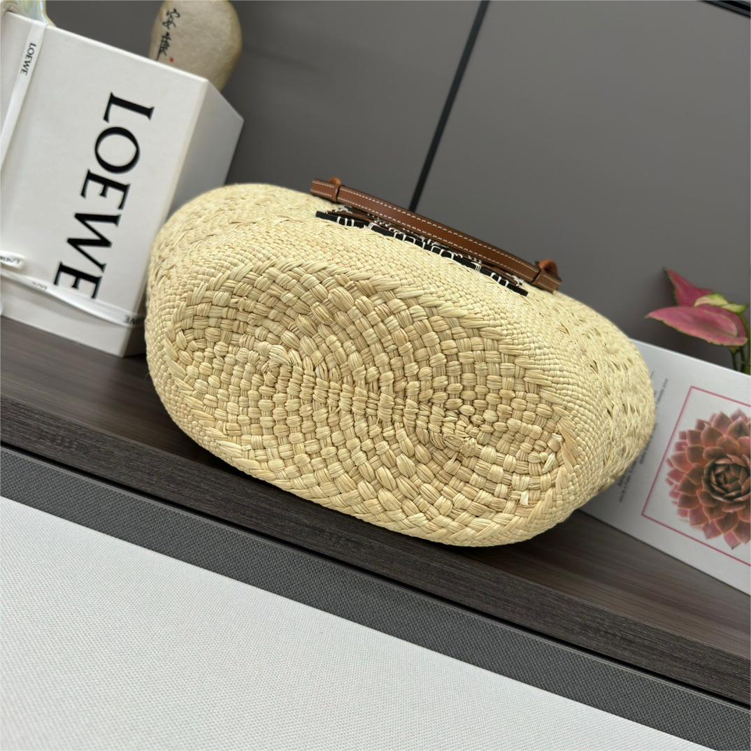 LOEWE-anagram basket