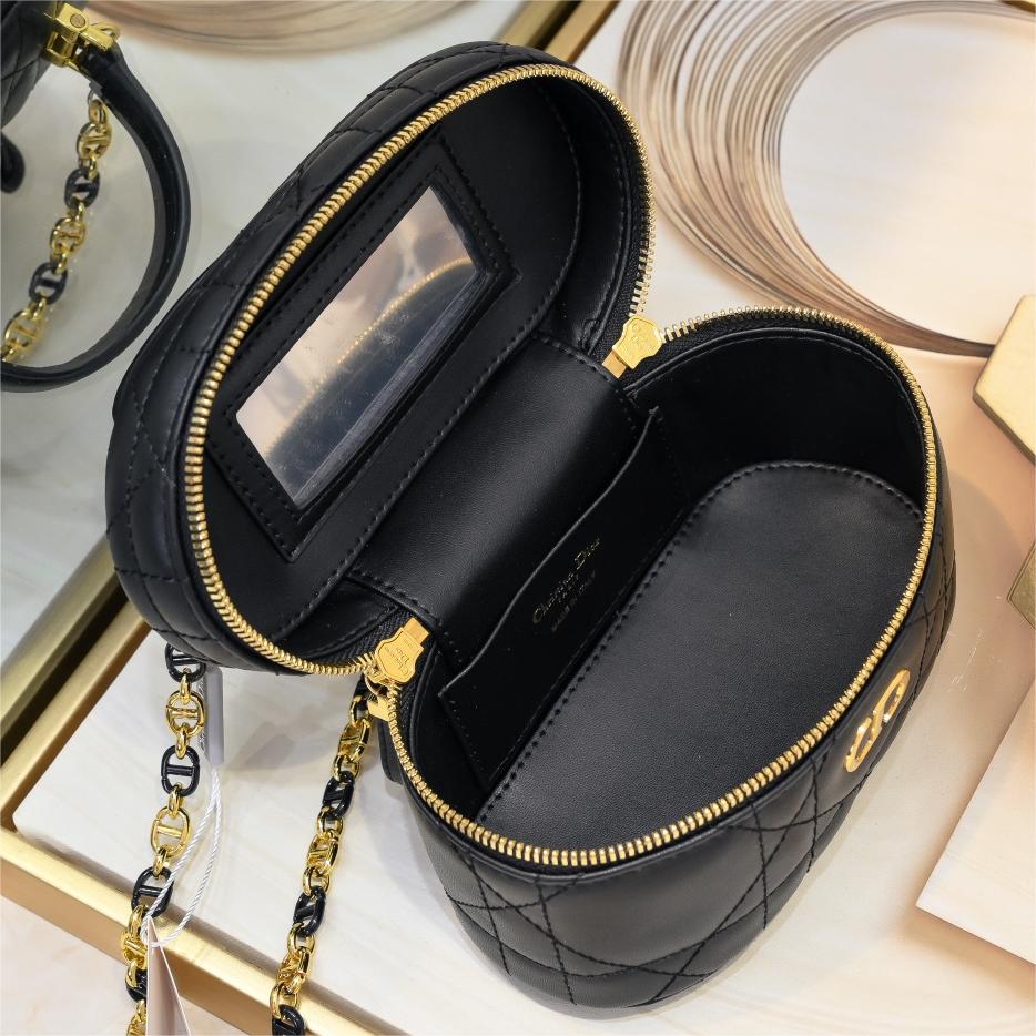 Dior 30 Montaigne Mini Vanity Handbag