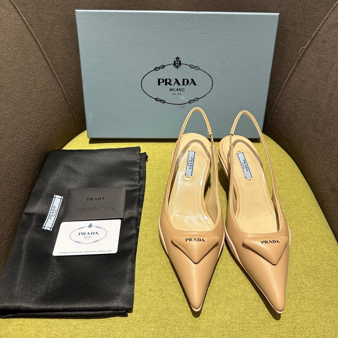 Prada-Sharp pointed cat shoes