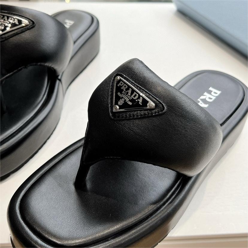Prada-Soft soled leather flip flops sandals