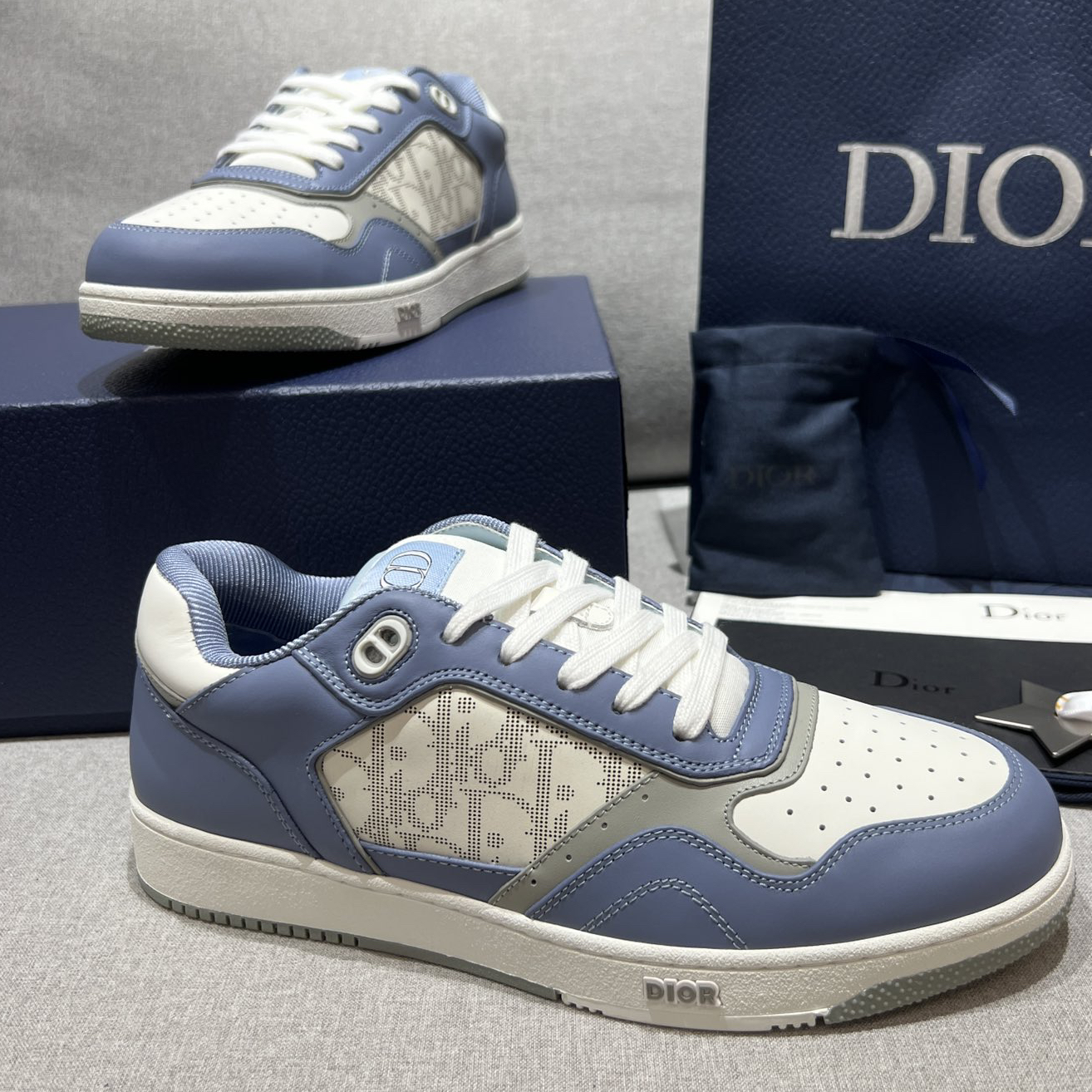 DIOR - Leather Round Toe Flat Heel Low Top Board Shoes