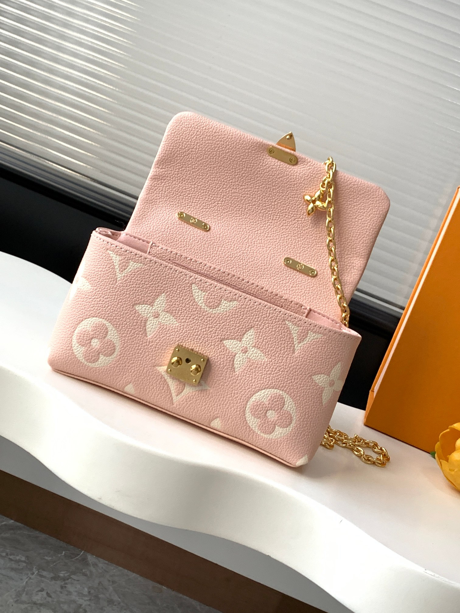 LOUIS VUITTON - LV Nano Madeleine Single Shoulder Handle Mini Bag Pink