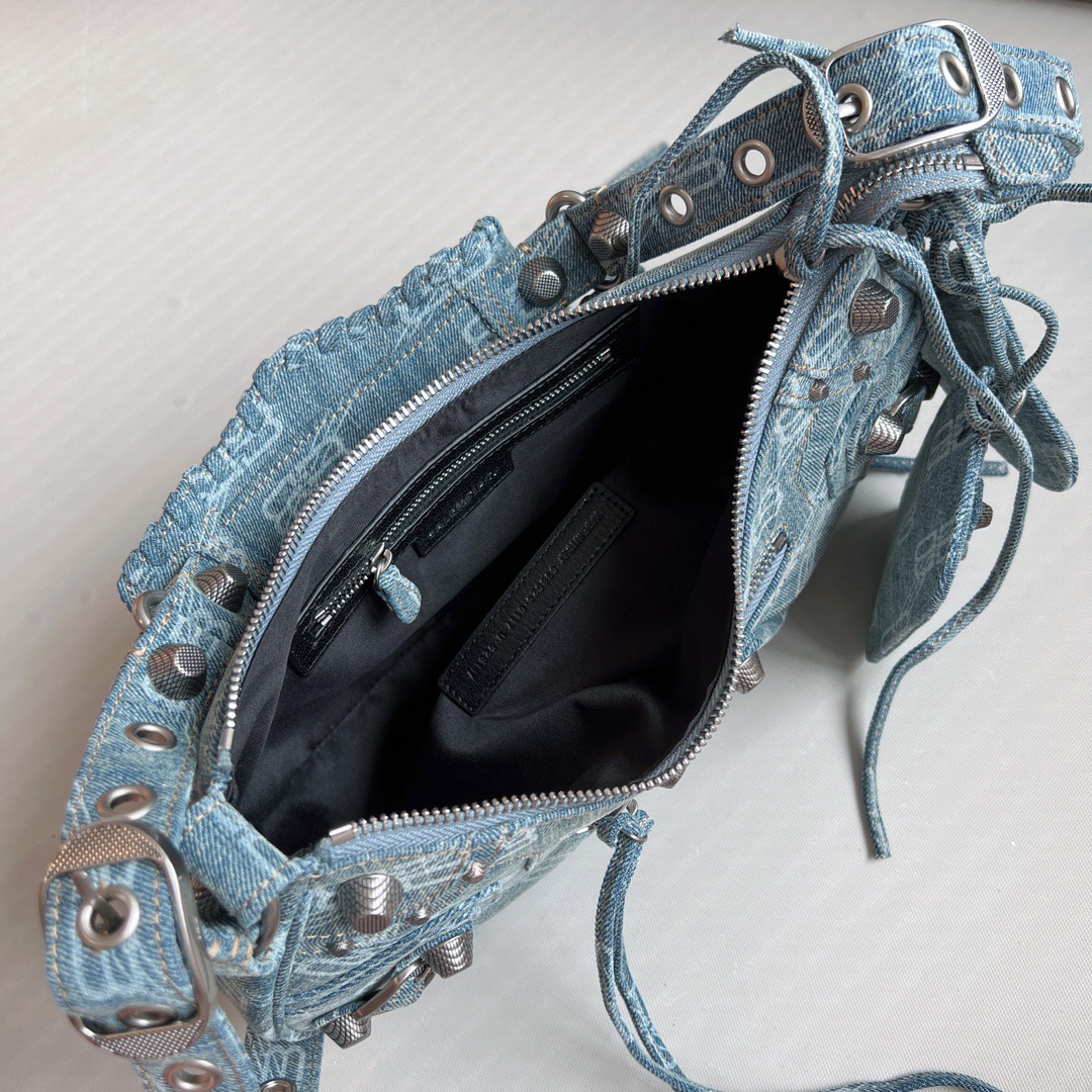 Balenciaga-Dumpling bun denim print blue