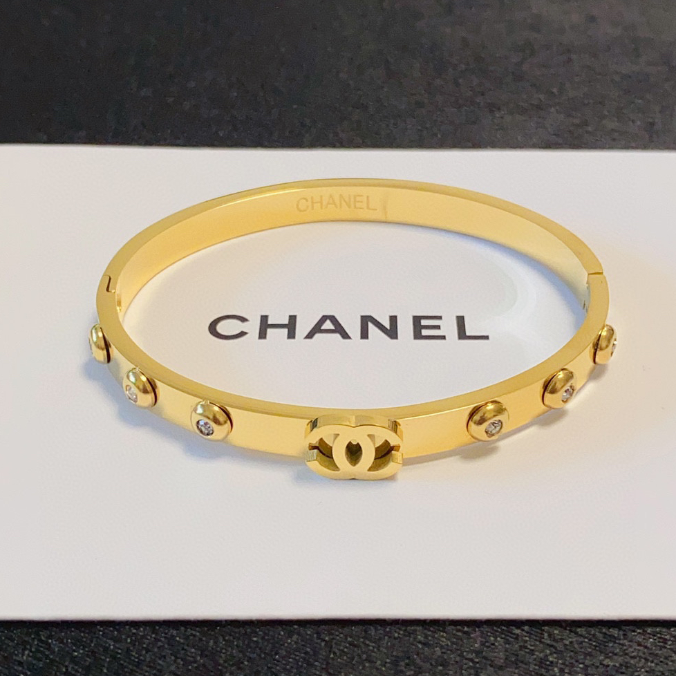 Chanel - Six Sparkling Diamond Bracelets