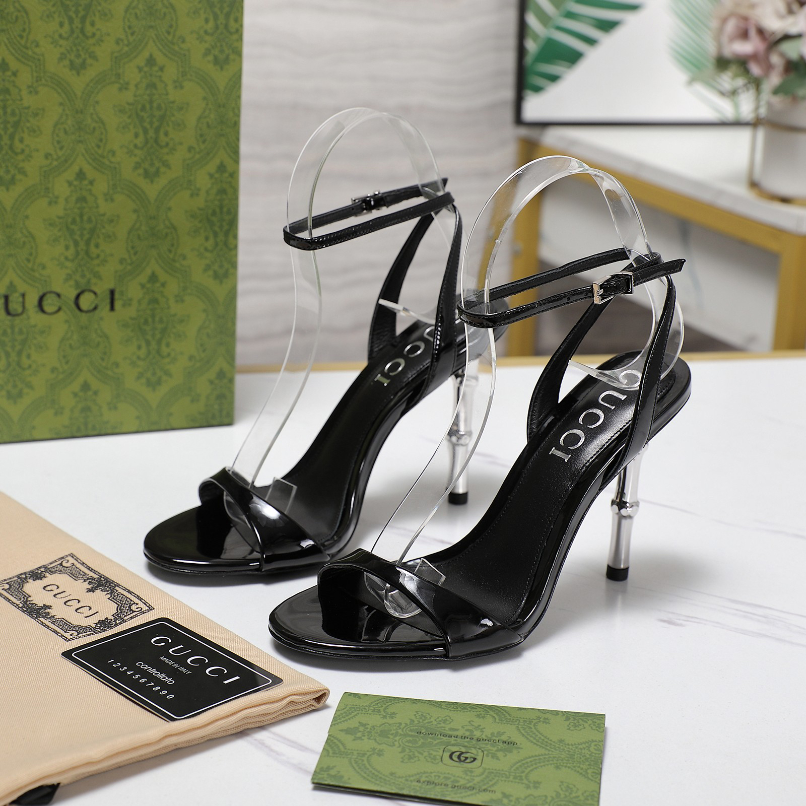 Gucci-Bamboo and patent leather high heels
