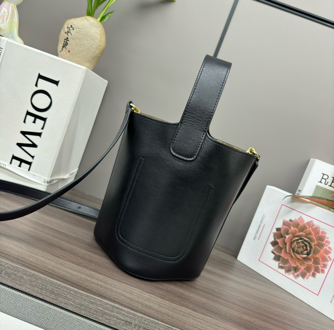 LOEWE-pebble bucket