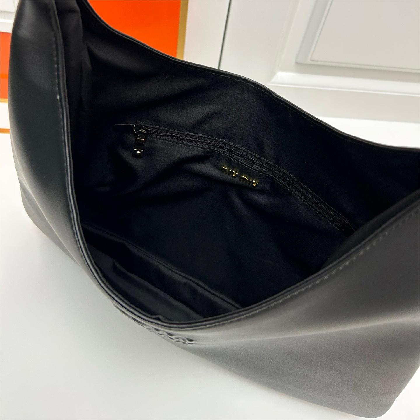 MIU MIU-shopping hobo