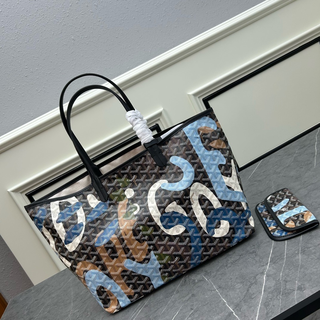 Goyard-Graffiti shopping bag