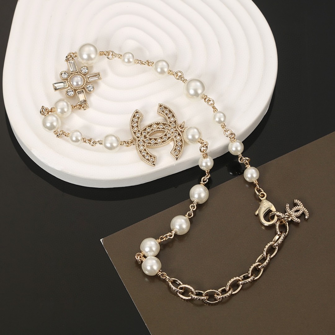 Chanel-Double C pearl necklace