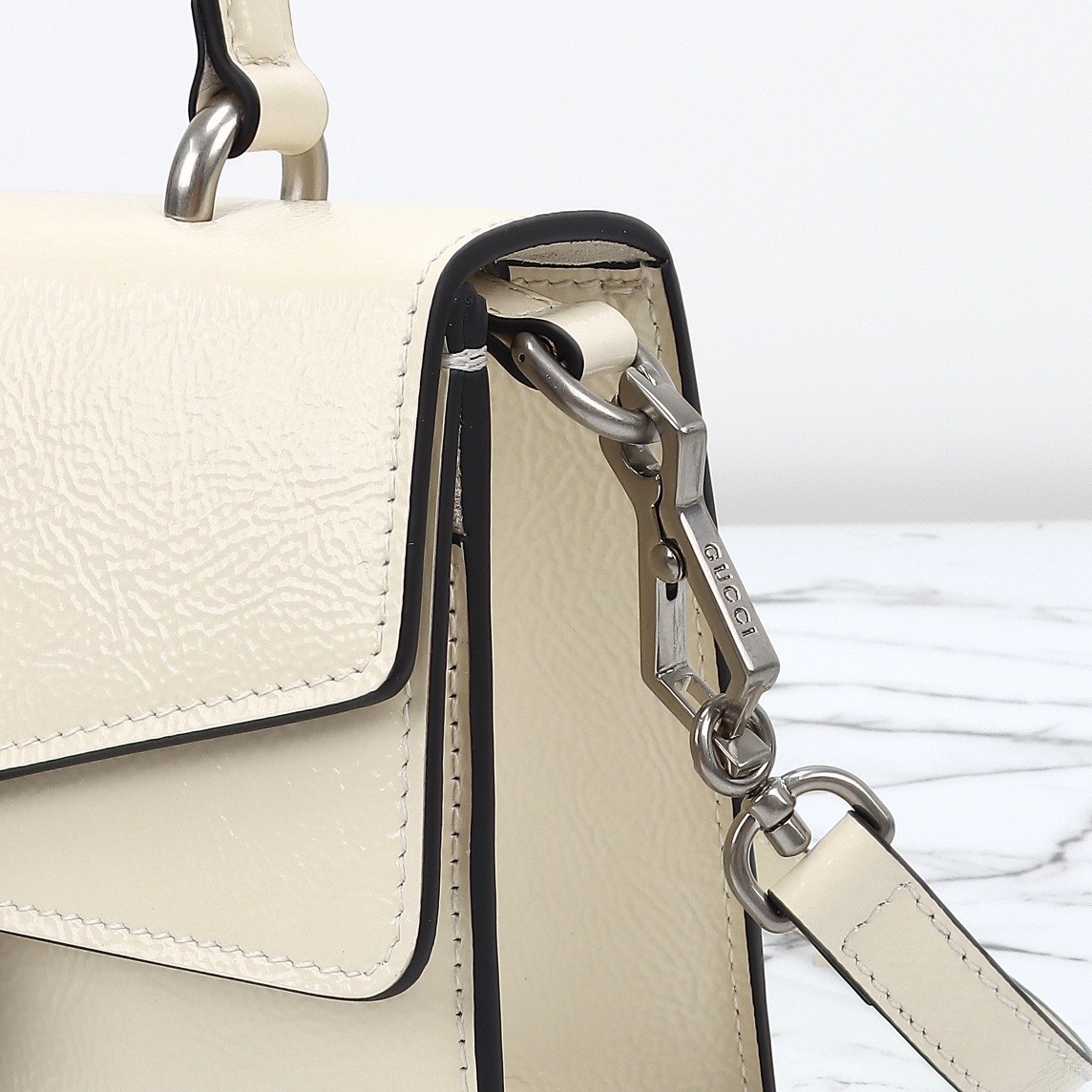 GUCCI-Dionysus series mini white handbag