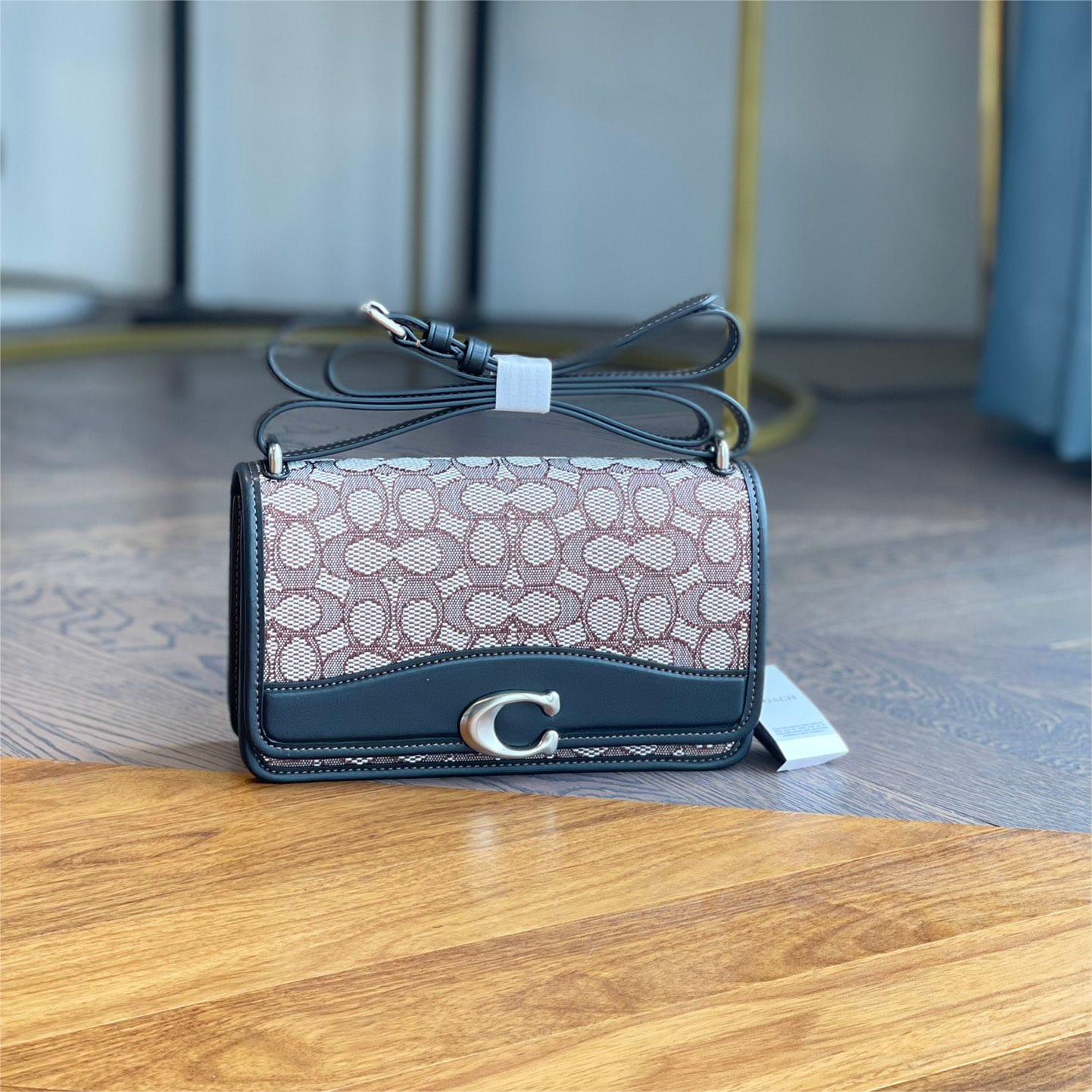 Coach-Jacquard Fabric Flip Bandit Series Single Shoulder Crossbody Bag