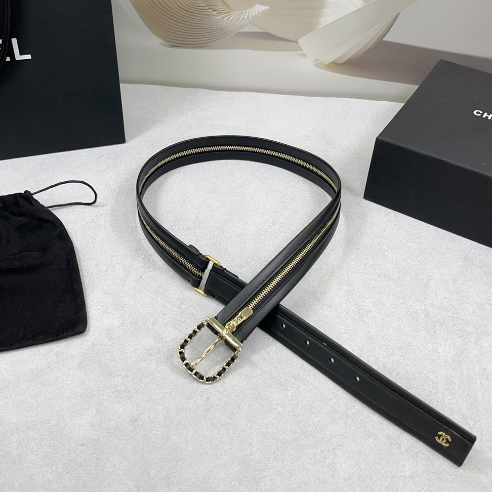 Chanel - Cowhide Zipper Belt