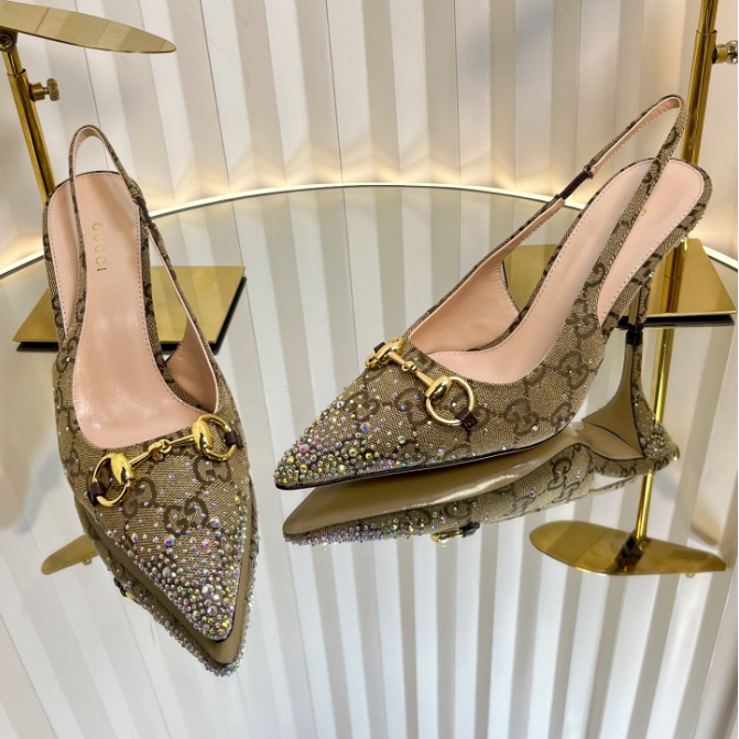 Gucci-Horseshoe Buckle High Heeled Sandals