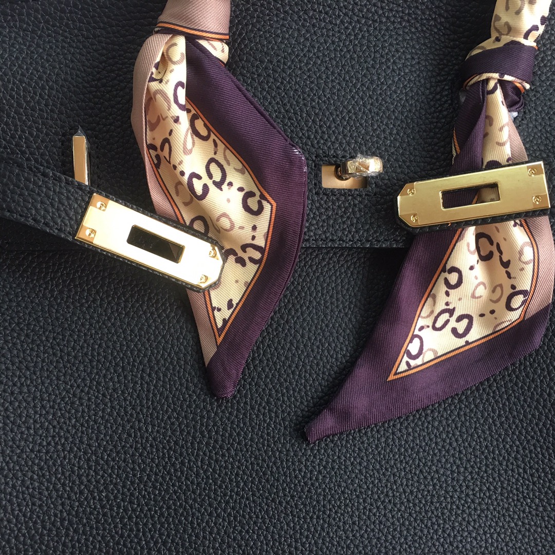 Hermès-Platinum Birkin