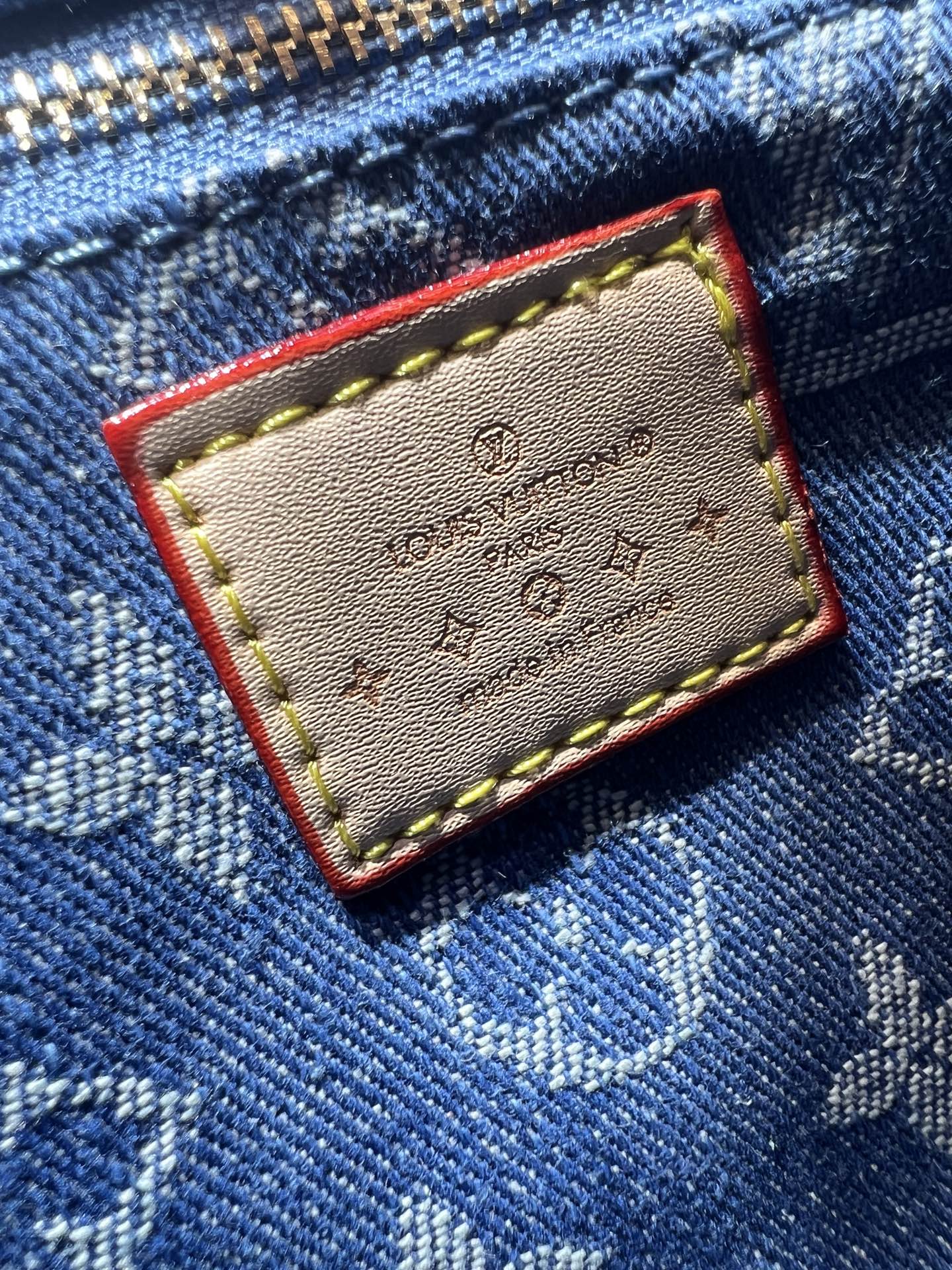 LOUIS VUITTON - LV ONTHEGO PM Blue denim Shoulder Crossbody Handbag blue