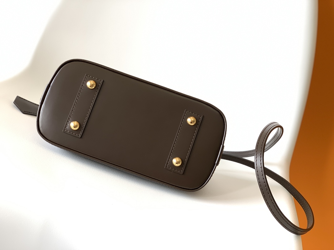 LV-Chessboard Shell Bag