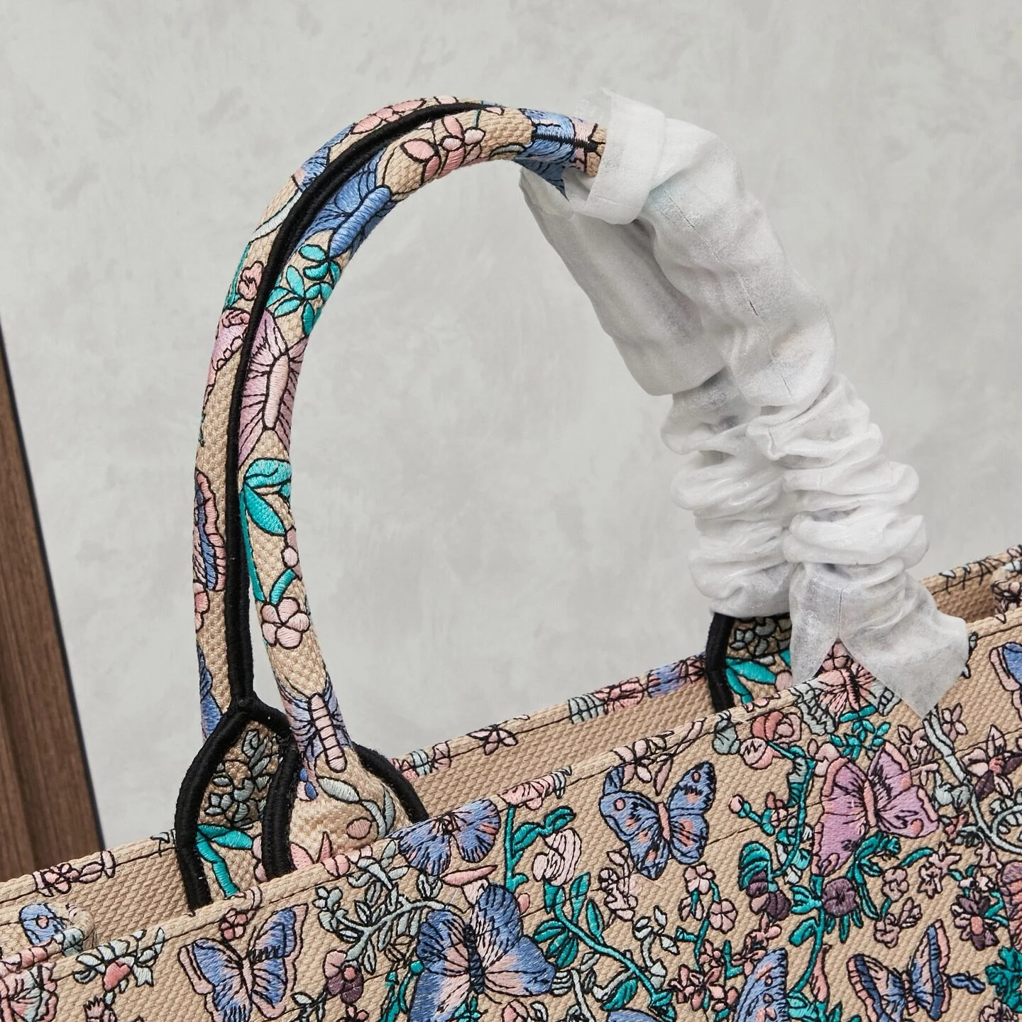 DIOR – Embroidery Book Tote