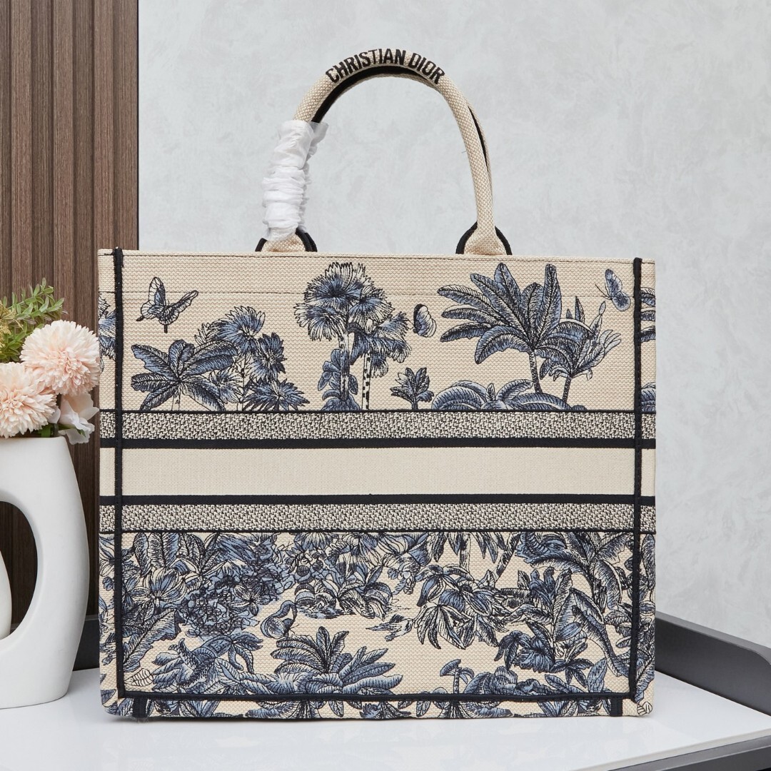 Dior - Book Tote Bag Dioriviera Broderie Toile de Jouy Palms