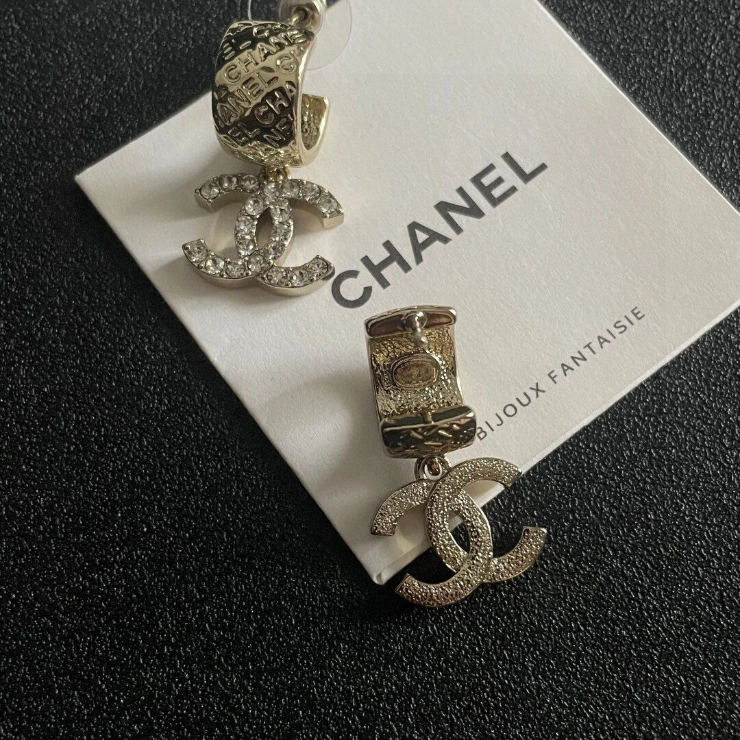 Chanel - Moonlight Gilt