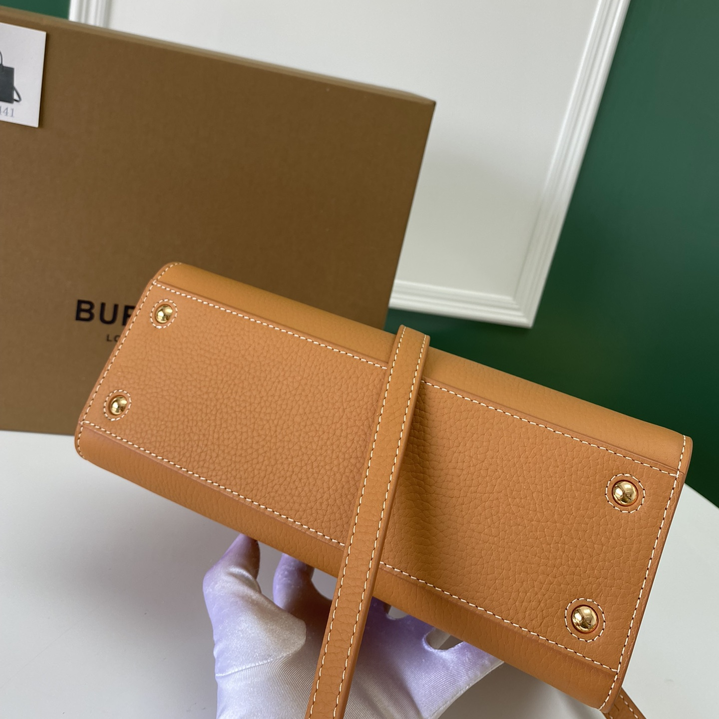 Burberry-Italian tanned grain leather tote bag