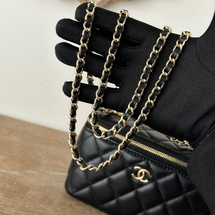 Chanel-Metal Handheld Box Bag