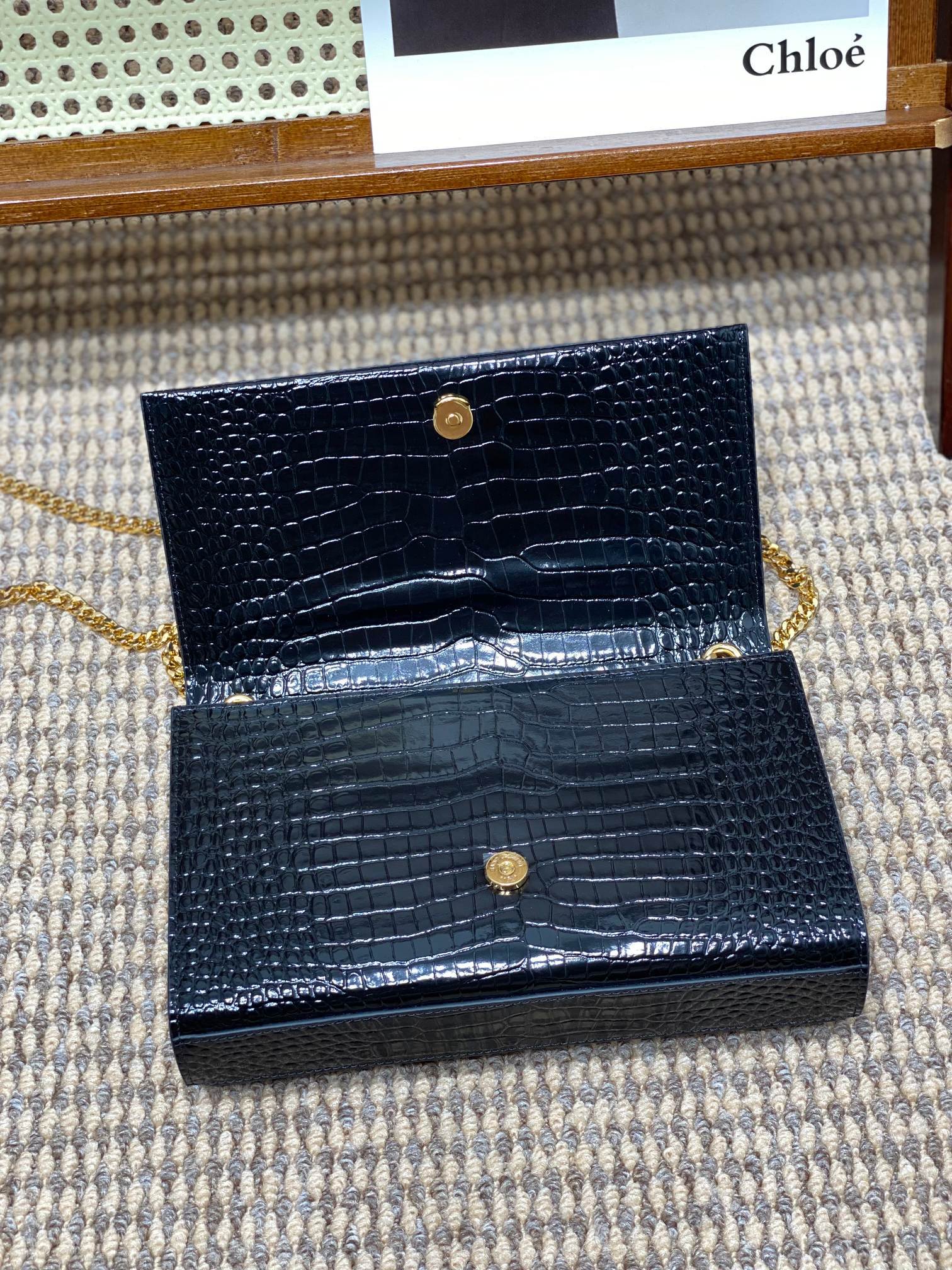 SAINT LAURENT - YSL KATE Silver/Gold Label Logo Crocodile Pattern Leather Shoulder Crossbody Bag Black