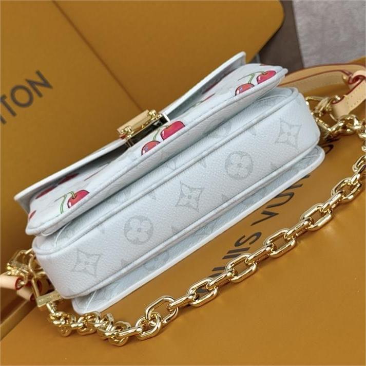 LV-Pochette Métis East West Cherry bag