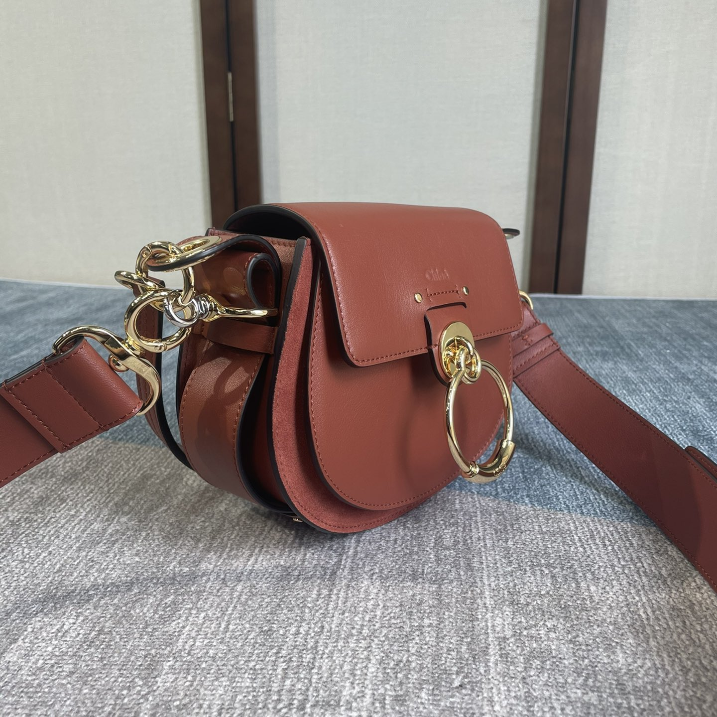 Chlo é - Tess Series Small Calf Leather Shoulder Bag Handbag