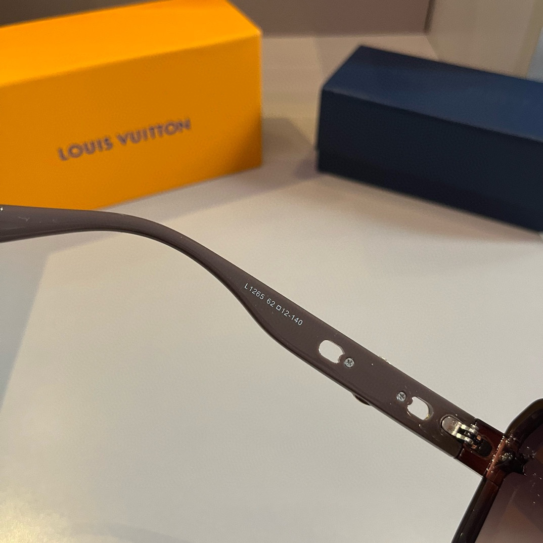 LV -Box Men's and Women's Same Style Sunglasses