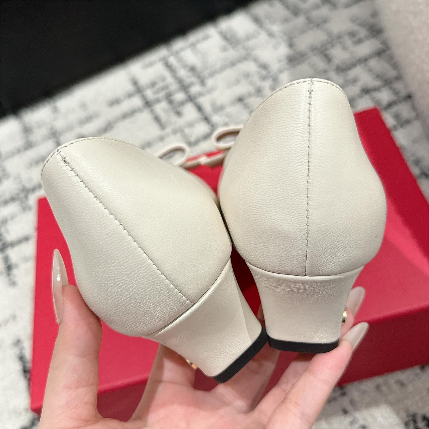 valentino-Early spring three-dimensional hollow bow block heels shoes