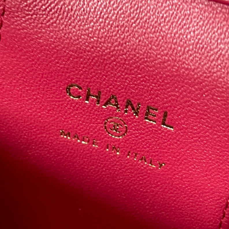 Chanel-Camellia sheepskin bag