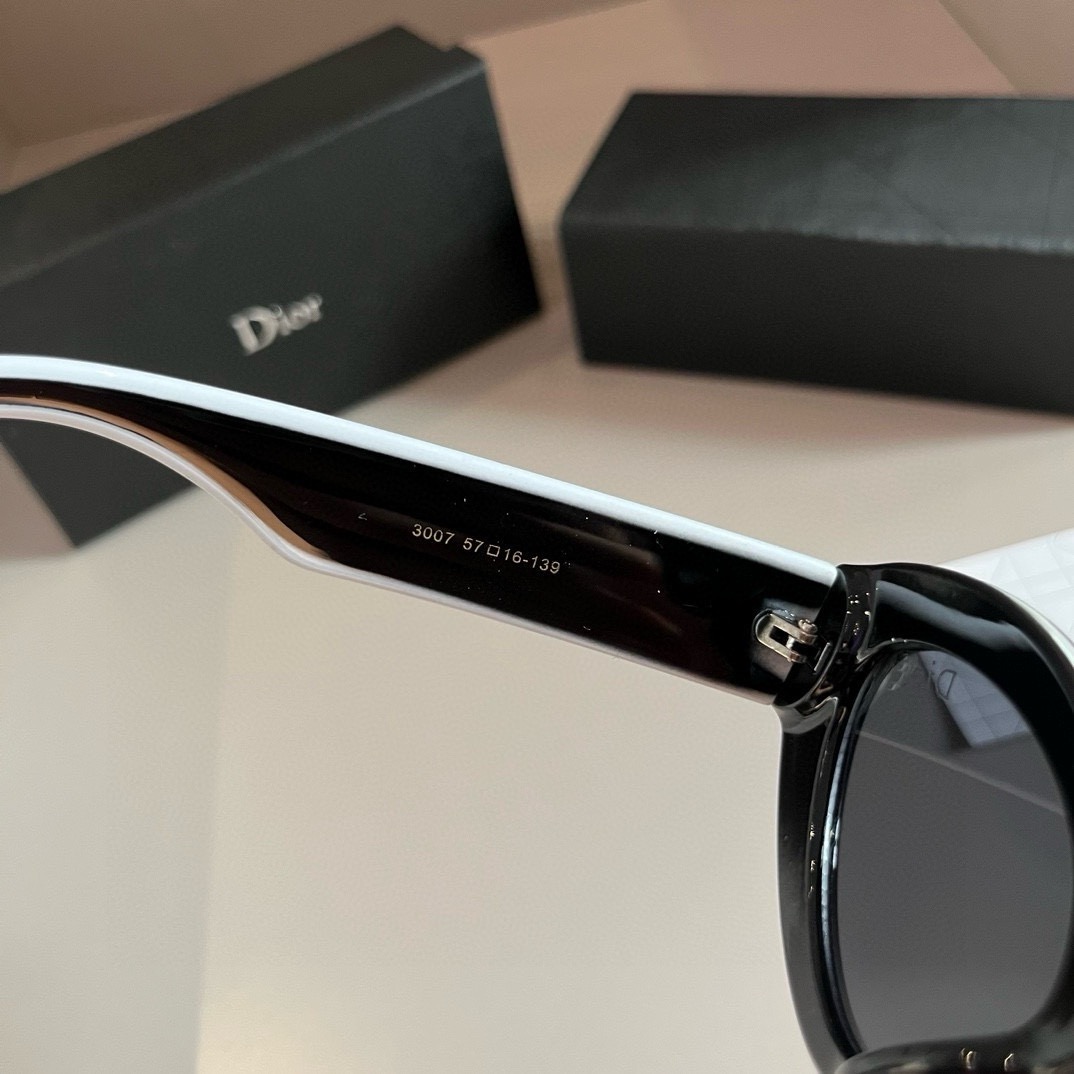 Dior-Cat Eye Sunshade Glasses Sunglasses