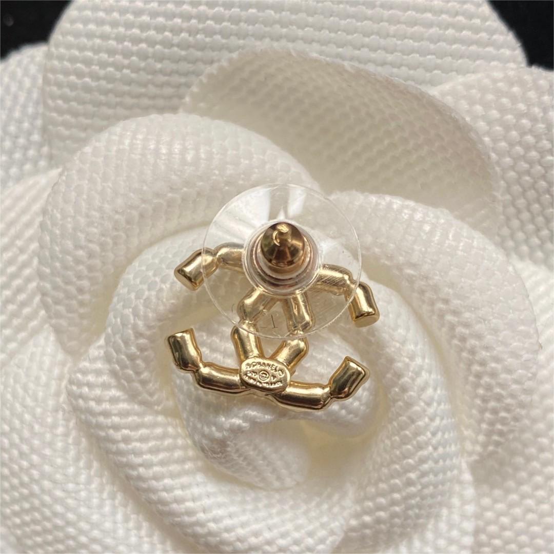 Chanel-Pearl Diamond CC Earrings
