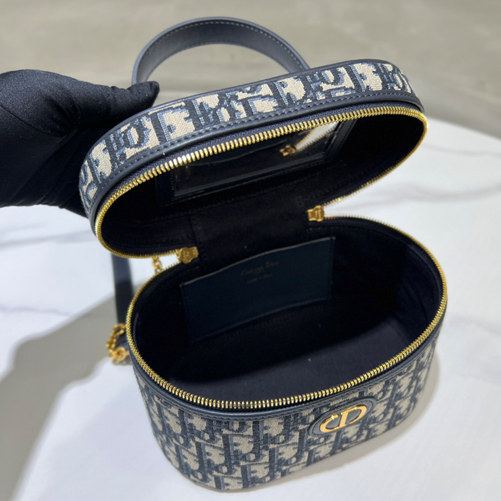 Dior-Montaigne Vanity-m928