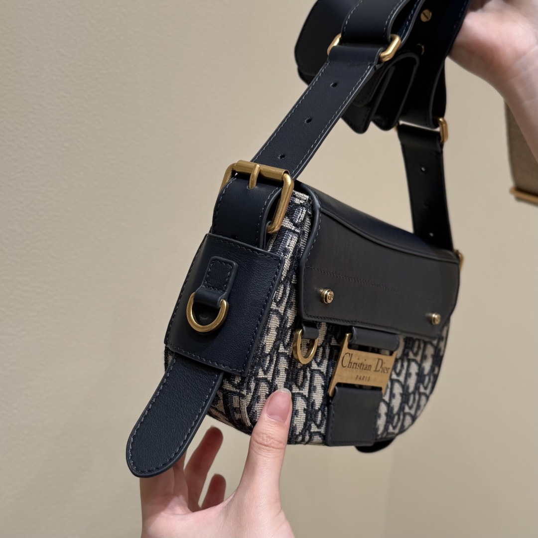 Dior - Small Streetchic Bag