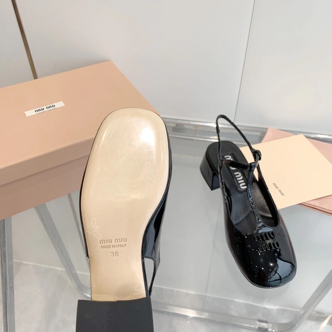 MiuMiu-Spring/Summer Square Head Thick Heel Shoes