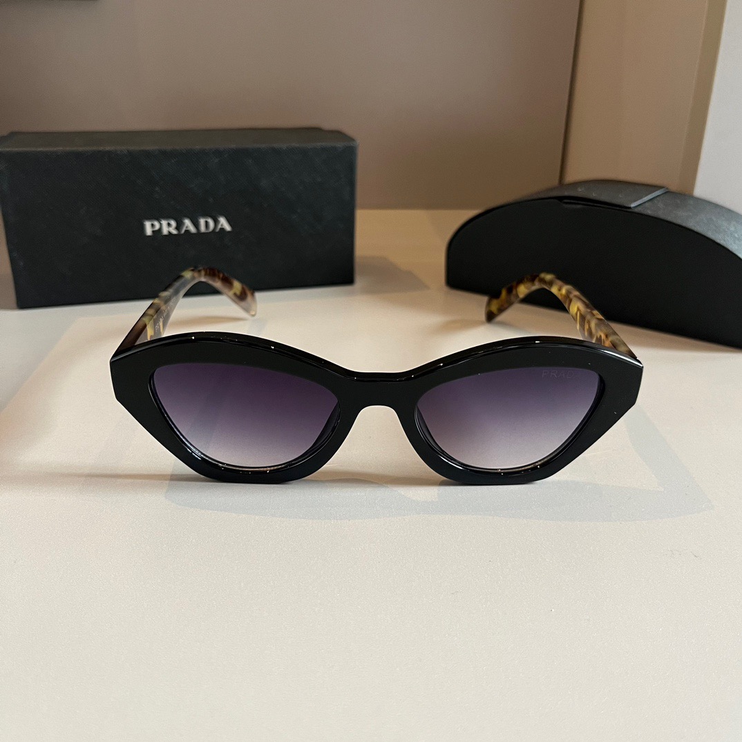 Prada-angular cat eye cool style sunglasses
