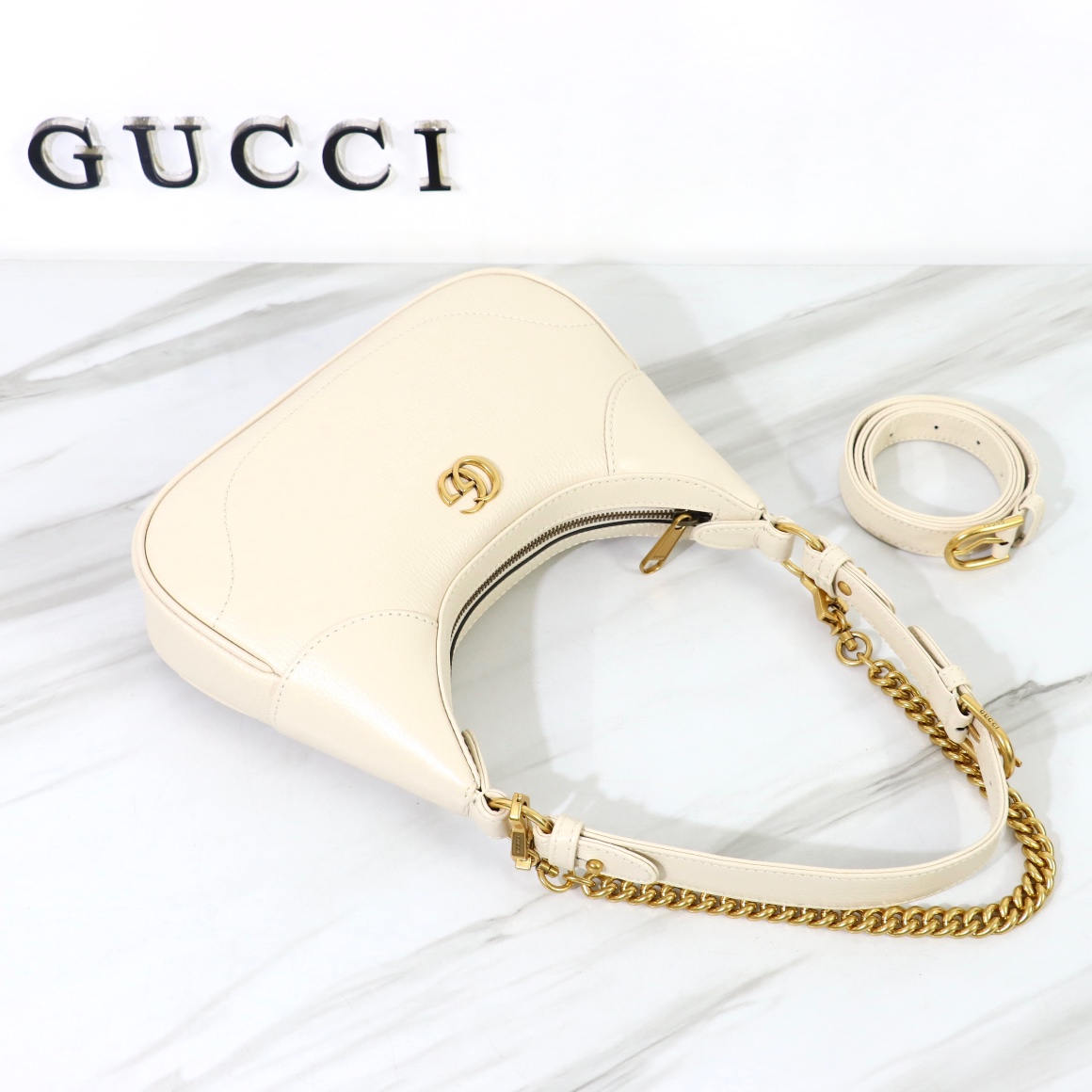 GUCCI-Aphrodite series small crescent shaped shoulder bag