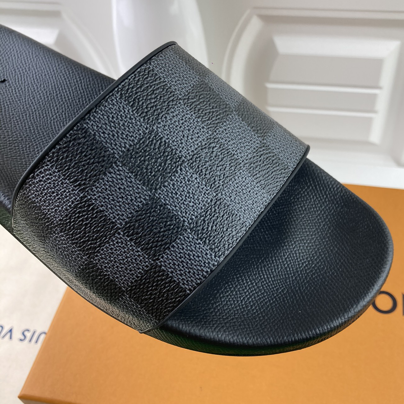 LOUIS VUITTON -Waterfront MULE BLACK Rubber Slide Sandals