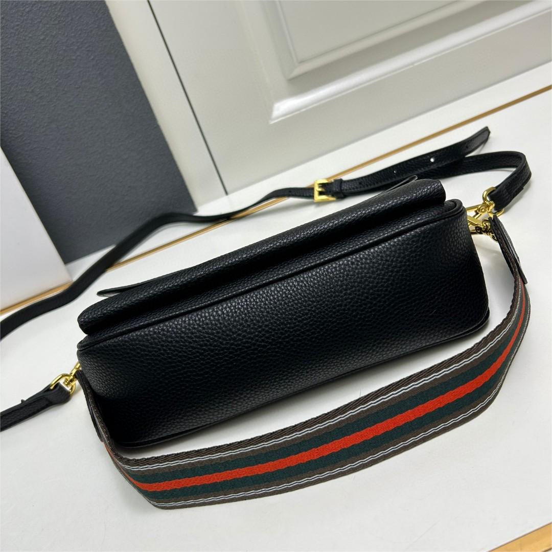 Prada-Flip zipper champion model