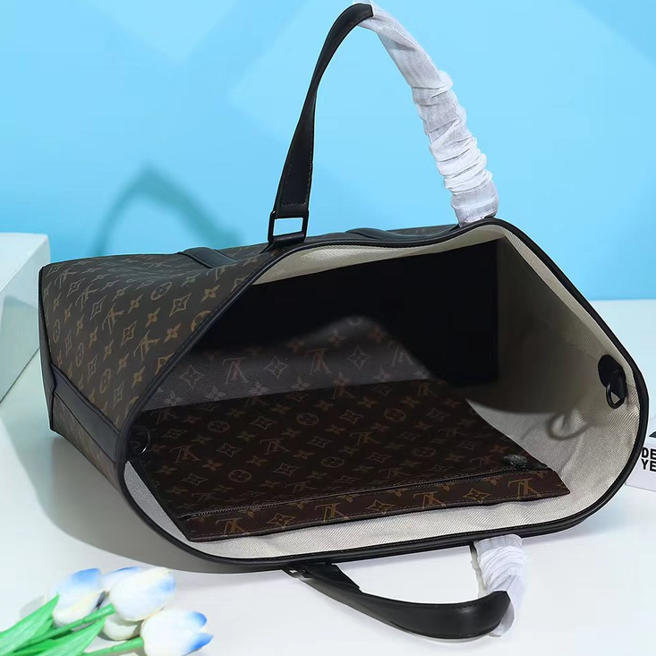 LV -WEEK-END TOTE Cowhide Handbag Large