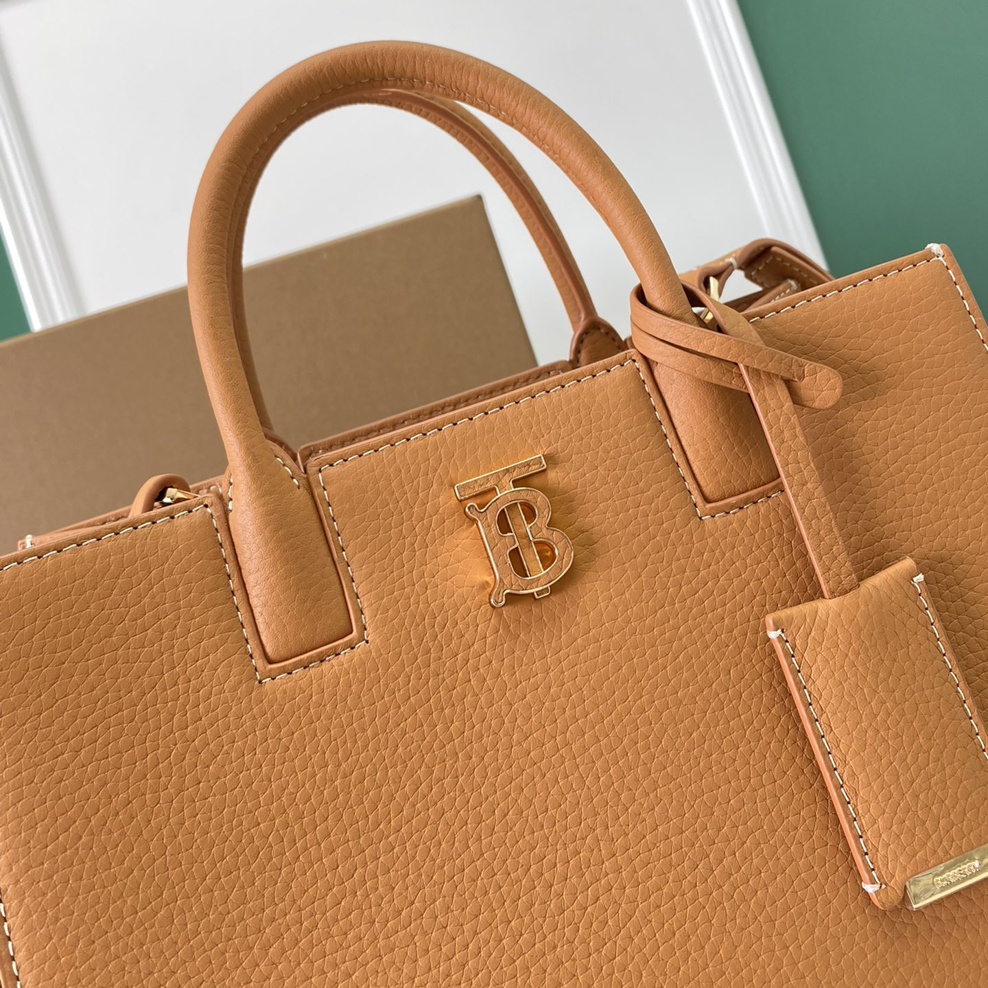 Burberry-Italian tanned grain leather tote bag