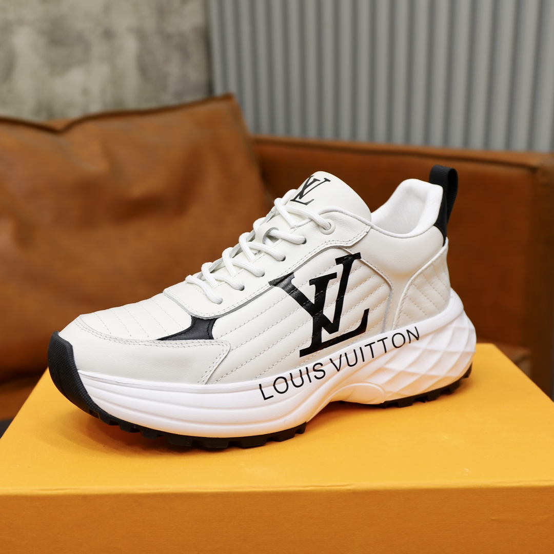 LV-Lightweight and durable sports shoes