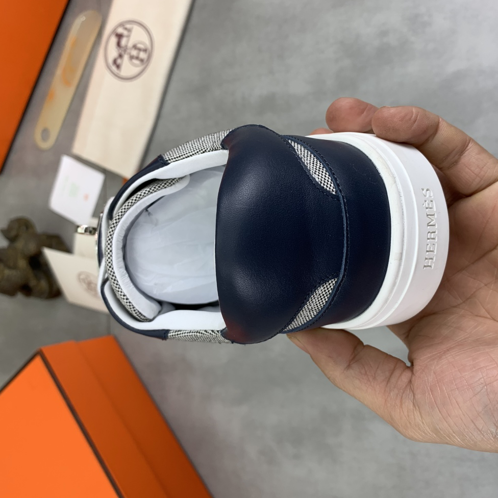 Hermes-Couple lace up sports and leisure shoes